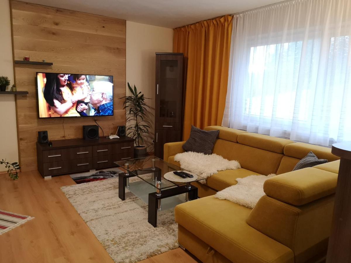 Apartment Pinewood *** Вишне-Ружбахи Екстер'єр фото